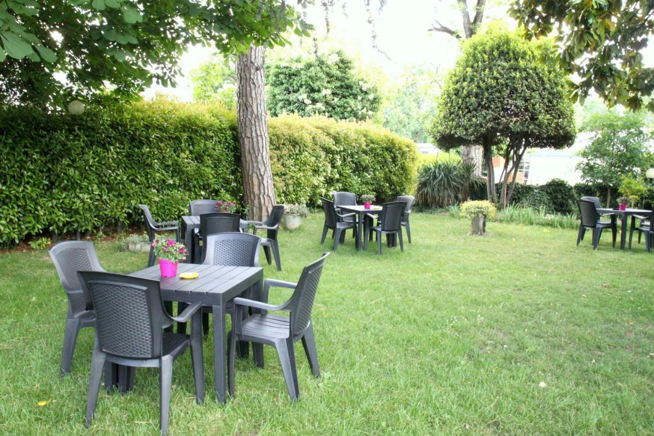 Hotel Villa Azzurra Bologna Exterior photo